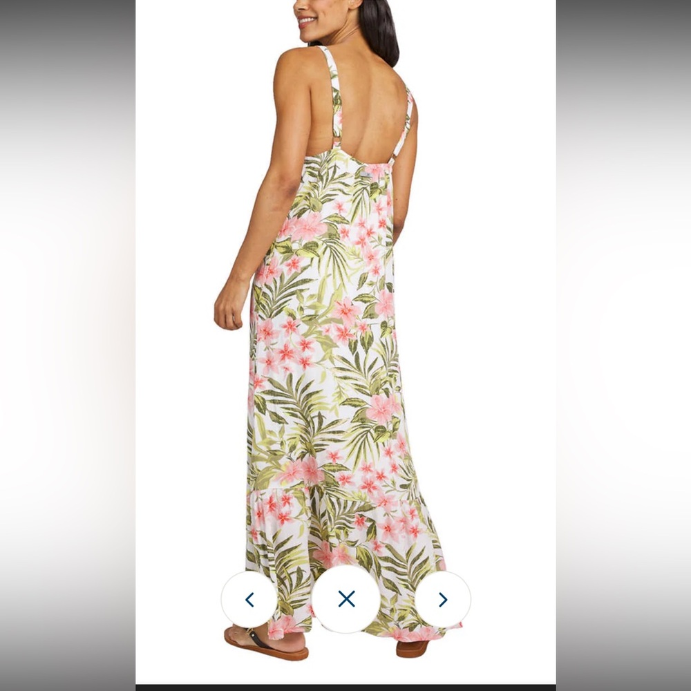 Stunning floral maxi dress, by Hurley NWT